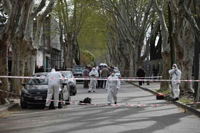 El policía Carmona fue ultimado el jueves por la tarde. Marcelo Manera.