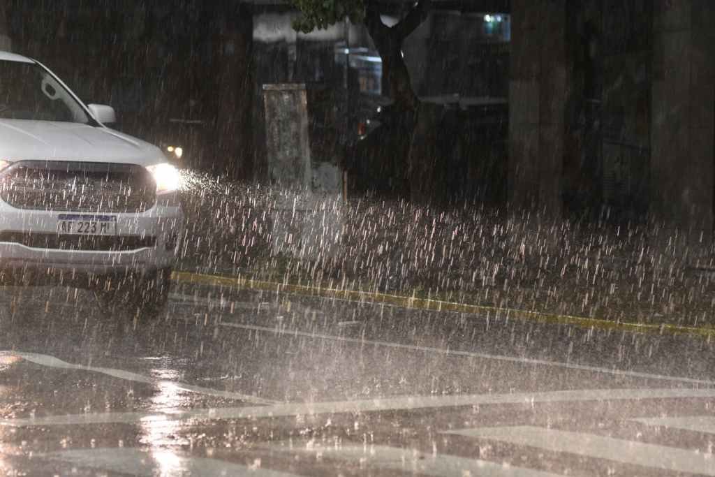 Las lluvias intensas pueden provocar problemas graves en la capital provincial. Archivo.