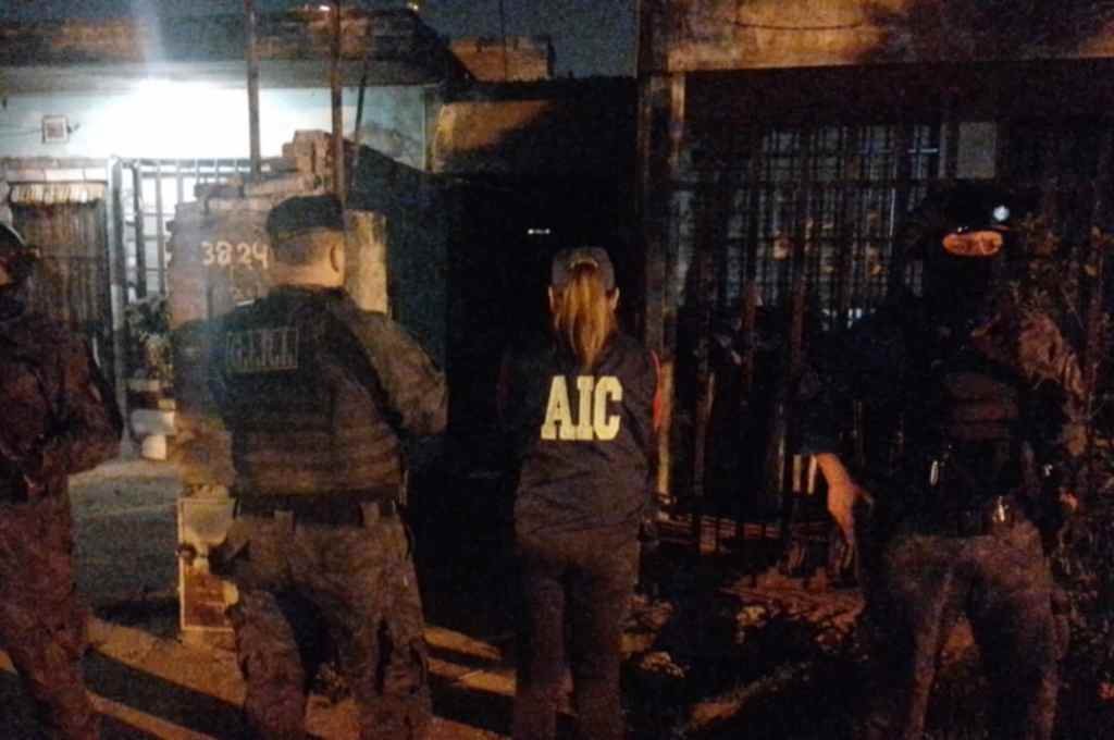 Los allanamientos fueron realizados por personal de las divisiones Inteligencia