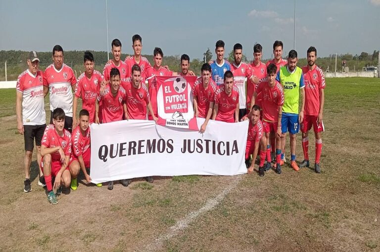 Los compañeros del jugador agredido piden justicia.