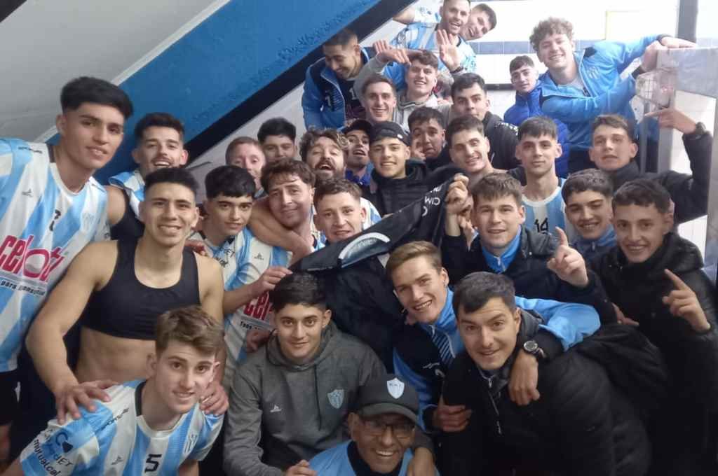 Trebolense festejó el clásico ante su rival de siempre