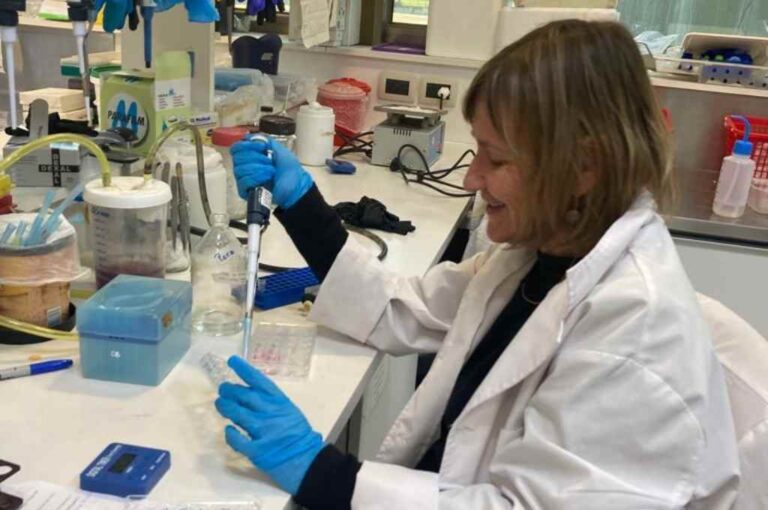 Claudia Banchio es la jefa de grupo en el Instituto de Biología Molecular y Celular de Rosario. Gentileza.
