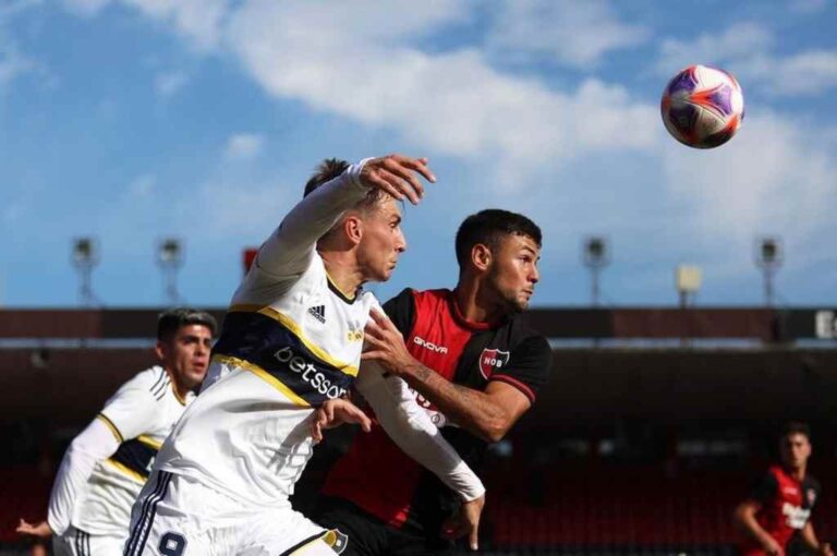 Asentado. El marcador es una de las revelaciones del Newell's de Heinze. Gentileza.