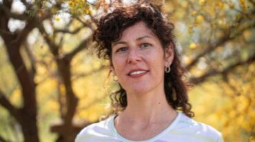 Laura Peretti presentó su libro Vidas y escrituras: prácticas de lo posible. Gentileza.