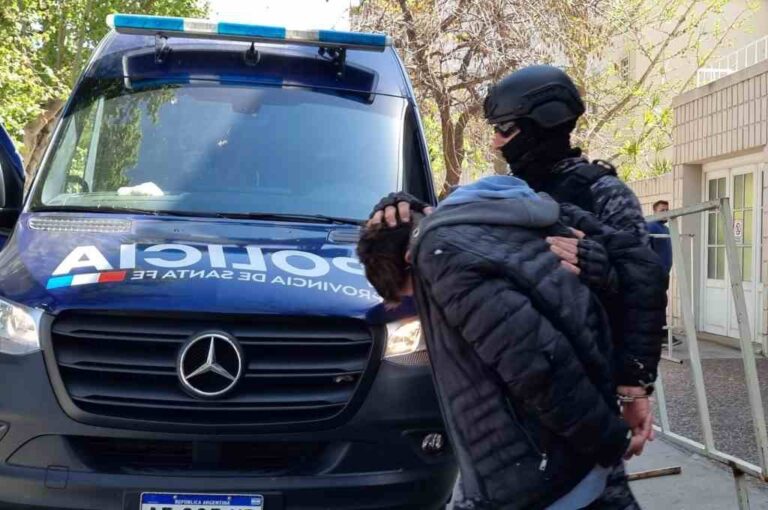 Fuerte operativo policial en la sede del Ministerio Público de la Acusación de Casilda. Gentileza.