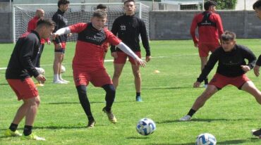 Benjamín Bravo podría debutar cómo titular este sábado en Patronato. Foto Gabriel Obelar