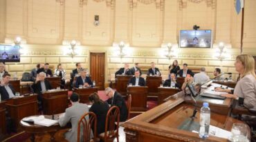 El recinto de los cuerpos deliberativos son solo la exteriorización última de una labor más amplia