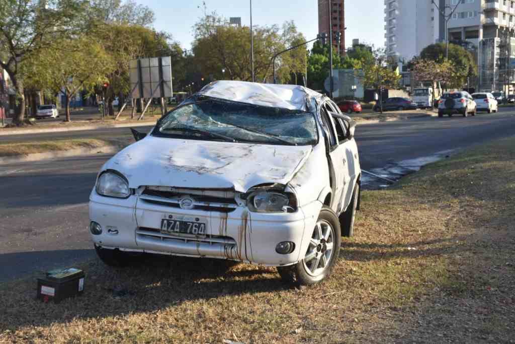 Así quedó el vehículo tras el accidente. Flavio Raina.