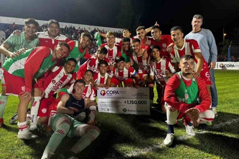 Los rojiblancos clasificaron a las semifinales al superar a Ben Hur (Rafaela). Gentileza.