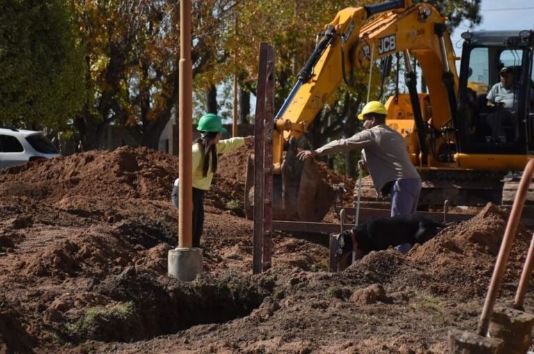 El miércoles funcionarios provinciales hicieron entrega formal del acta de finalización de obra