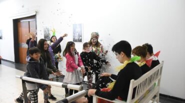 La "9° Muestra de Arte+Sustentable" reunirá a más de 100 obras de más de 50 instituciones educativas y artísticas. Las mismas fueron realizadas a partir de materiales recuperables y varían entre instalaciones