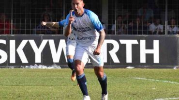 Bieler festeja su gol