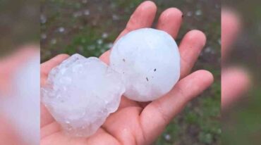 En las fotos y videos que circularon tras el fenómenos se puede apreciar el importante tamaño de las piedras. Gentileza.
