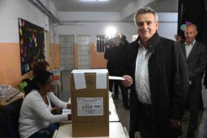 Rossi votó en la Escuela Francisco Netri. Marcelo Manera.
