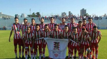 El equipo de Atlético Paraná que se consagró en el TRA 2022. Son 17 los elencos entrerrianos que participarán de esta edición.