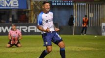 Claudio Bieler festeja su gol