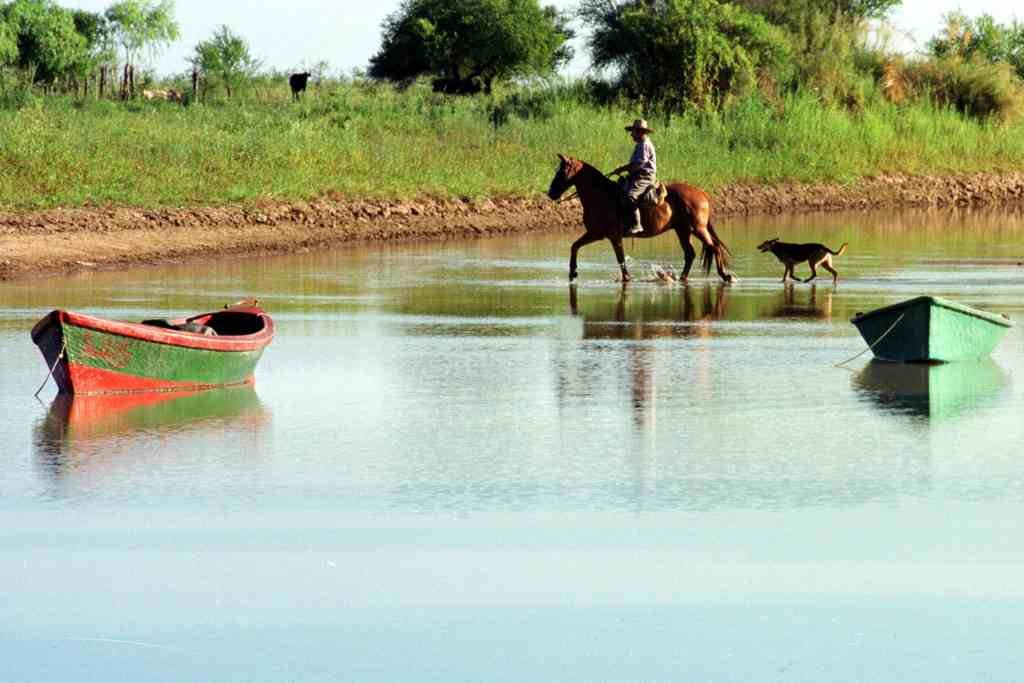 Las crecidas en la cuenca Paraguay-Paraná puede acarrear problemas en el departamento Garay. Archivo/Mauricio Garín.