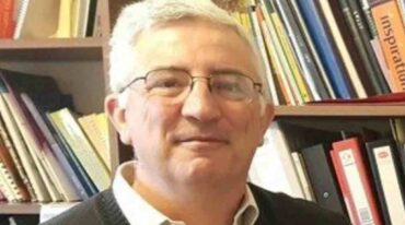 La primera denuncia fue realizada en septiembre de 2021 por los padres de una alumna que fue abusada por Ortiz cuando cursaba 6° y 7° grado