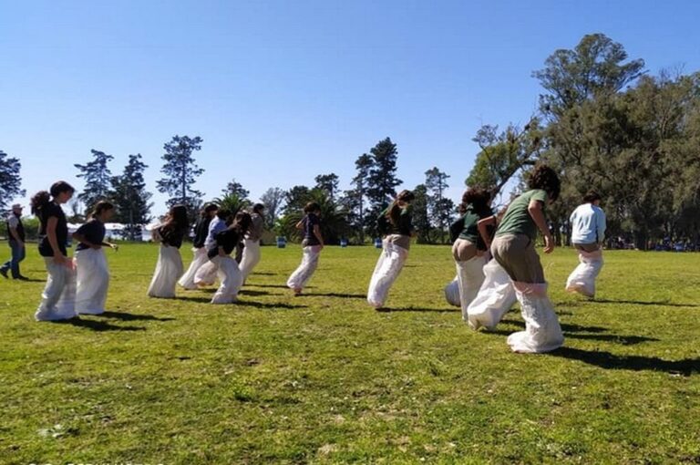 La institución educativa lleva adelante juegos tradicionales