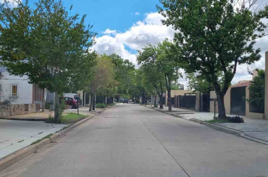 El delincuente llamó al teléfono fijo de una vivienda de calle Tucumán al 2700 en el barrio Barracas. Mirador Provincial.