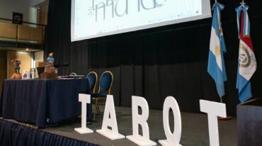 La propuesta apunta a que cada persona que se acerque al Tarot comience un viaje interior