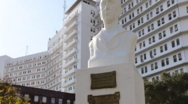 Busto de homenaje al Conscripto Bernardi.