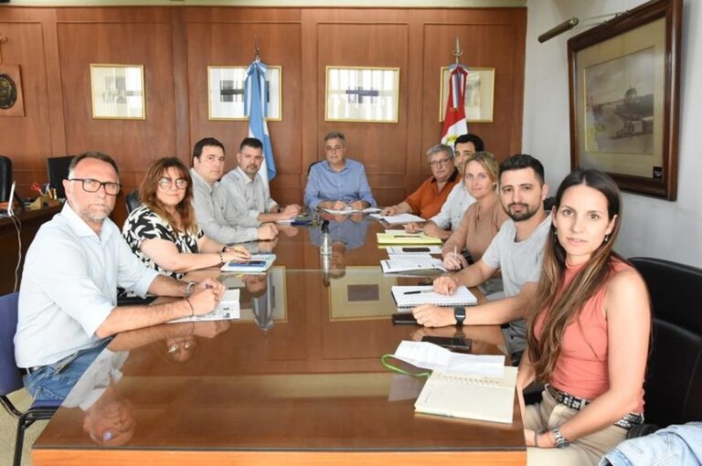 "Acordamos que estaremos convocando a representantes del Sindicato de Empleados y Obreros Municipales (SEOM) y de la Asociación de Personal Jerarquizado (APJ) a partir de sendas notas que nos acercaron y les daremos la participación en una reunión para que puedan plantear cuestiones que consideren necesarias". Gentileza