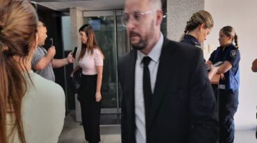 El fiscal Mariano Budasoff y detrás