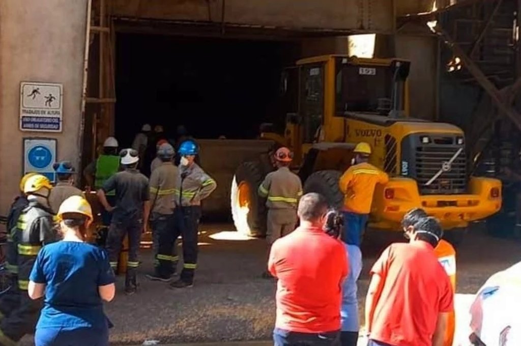 Un operario murió aplastado por una carga de cereales. gentileza