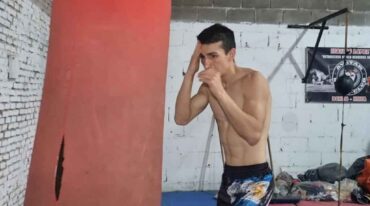 El destacado deportista se subirá al ring por el sueño de coronarse campeón mundial. Archivo.