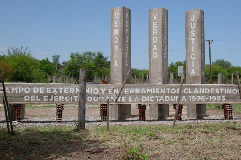 El acto se llevó a cabo en el campo militar San Pedro