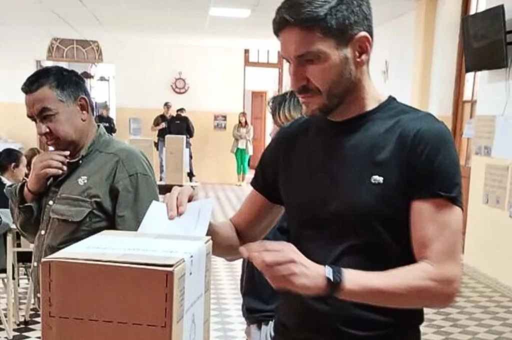 Pullaro emitió su voto en su localidad natal. Gentileza.