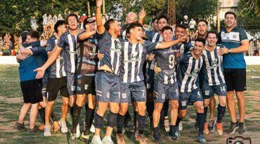 El conjunto de Colonia Belgrano dominó la liga de principio a fin y goleó por 3-0 en la final. Gentileza: Nicolás Potenza.