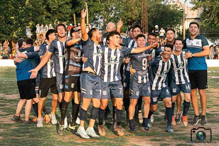 El conjunto de Colonia Belgrano dominó la liga de principio a fin y goleó por 3-0 en la final. Gentileza: Nicolás Potenza.
