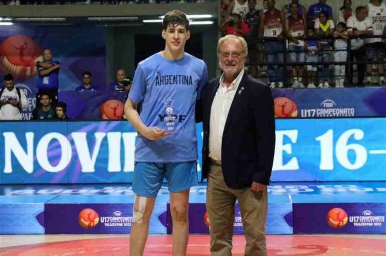 Minzer recibió premiaciones individuales. Twitter.