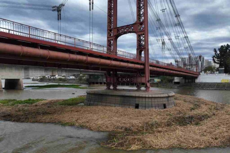 Este lunes en el hidrómetro del Puerto Santa Fe el nivel del río Paraná es de 4