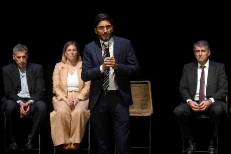 El gobernador electo citó a Arturo Illia como ejemplo de moral. Pablo Aguirre.