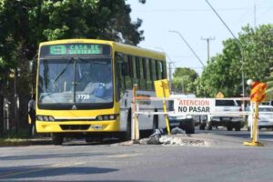 La medida obedece a la falta de pago de los haberes. Archivo/Manuel Fabatía.