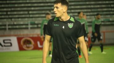 Manuel Llano es uno de los futbolistas que quiere Walter Perazzo en Patronato.