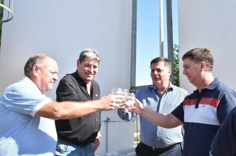 "Lograr que la comunidad de San Carlos Norte se conecte al Acueducto Desvío Arijón para comenzar a recibir agua potable de calidad es fruto de una fuerte labor de representación que tiene al trabajo colaborativo y al hacer con todos como eje central del trabajo diario". Gentileza