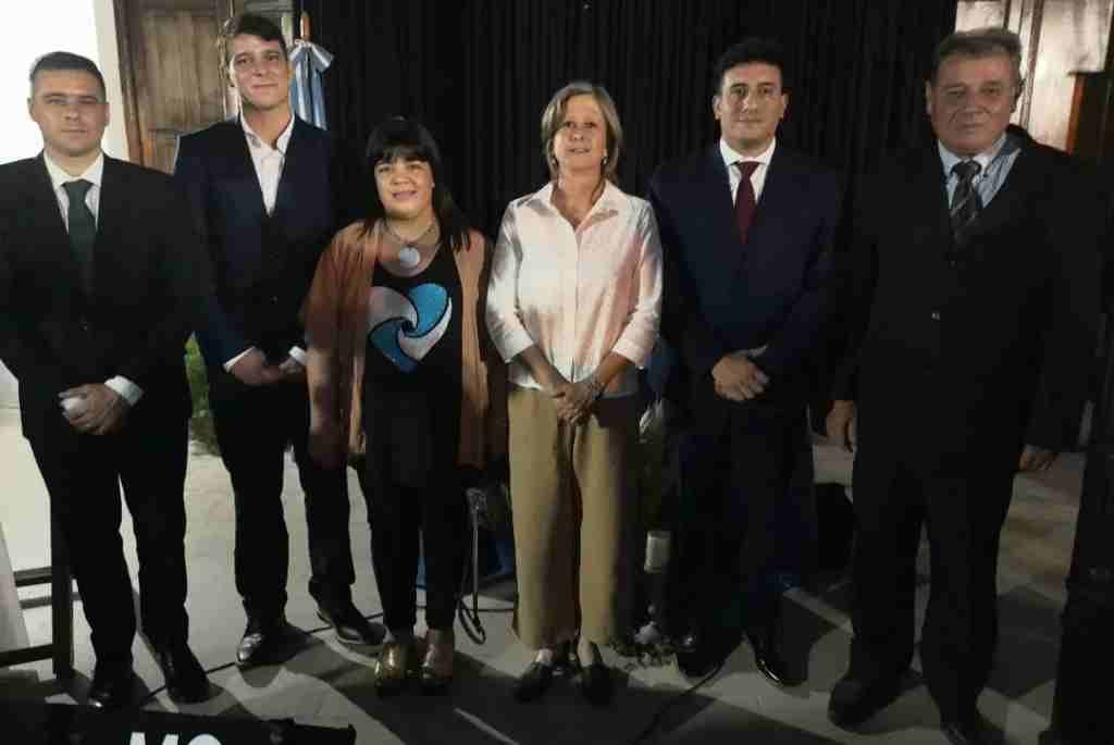 El acto se realizó en el patio de la Municipalidad. Gentileza.