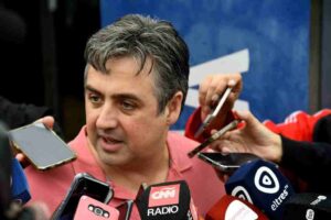Cococcioni habló con los medios este miércoles sobre lo sucedido a Pullaro. Gentileza: prensa Gobierno de Santa Fe.