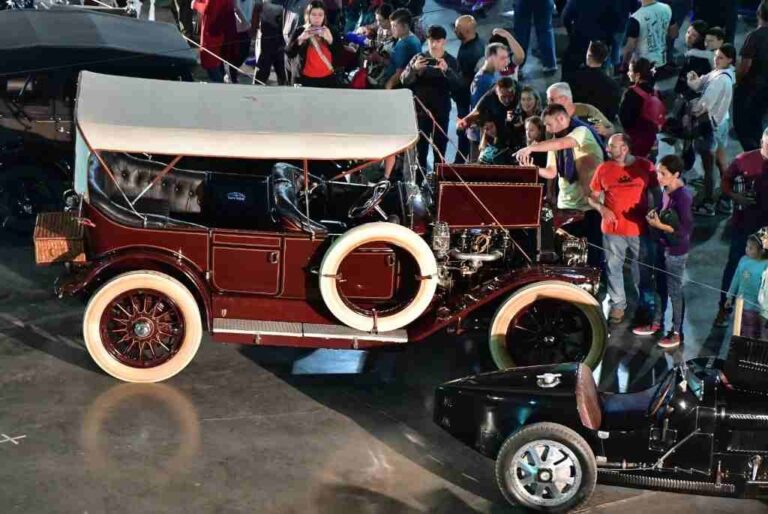 La muestra de autos y motos antiguas más grande de Santa Fe es candidata a quedarse con el título de Fiesta Provincial. Gentileza.