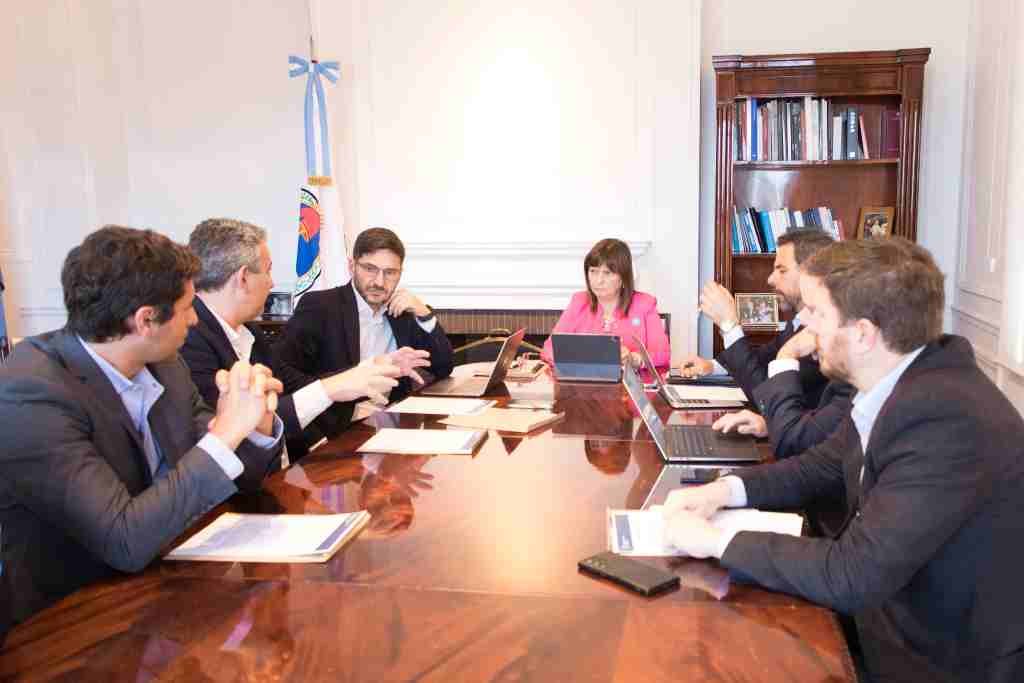El gobernador Pullaro