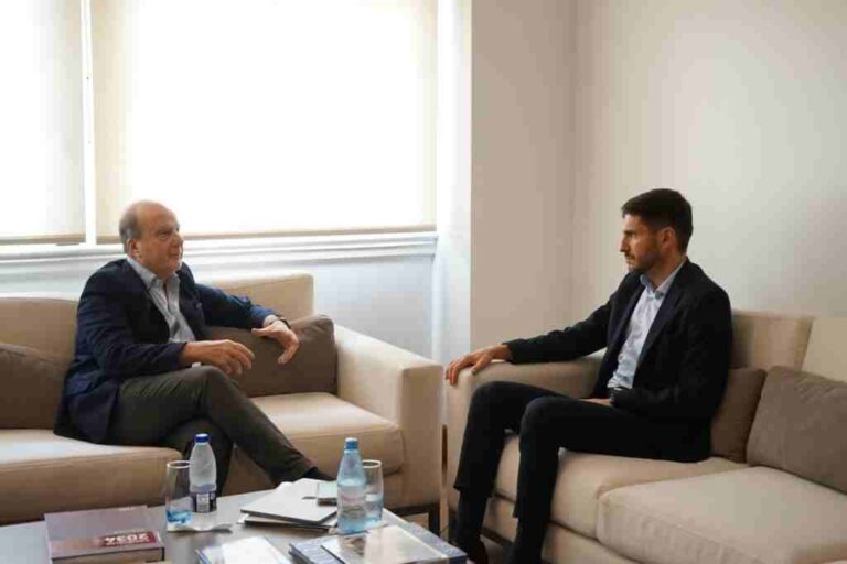 El ministro Ferraro recibió al gobernador en Buenos Aires. Gentileza: prensa Gobierno de Santa Fe.