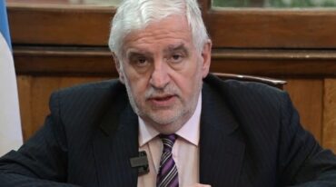 Media vuelta. "Hemos estado buscando un camino alternativo a la decisión que se había comunicado la semana pasada"