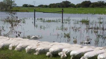 Los fenómenos extremos como inundaciones o sequías son cada vez más frecuentes. Archivo.