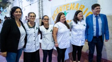 "Es un orgullo que sea uno de mis primeros actos de Gobierno estar en una institución con tan valiosa historia para la educación