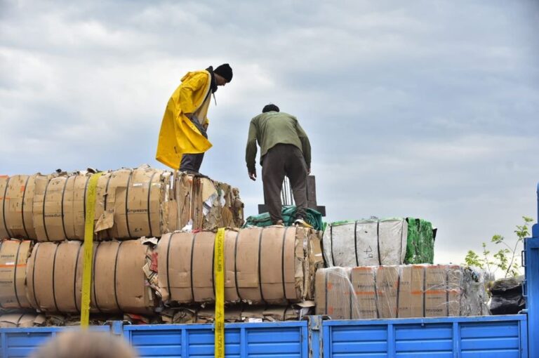 En total fueron 335.578 kilos de plásticos