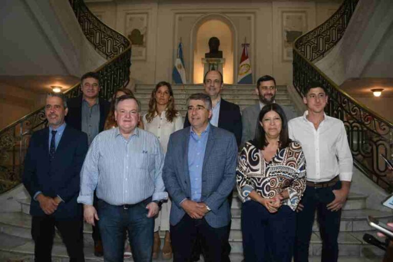 Bastía habló con la prensa en la Casa Gris. Flavio Raina.